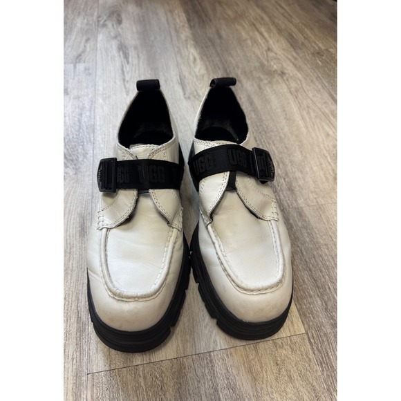 UGG Ashton white loafers slip Platform Lug Sole Buckle Accent  Size 10 Woman - Picture 3 of 7